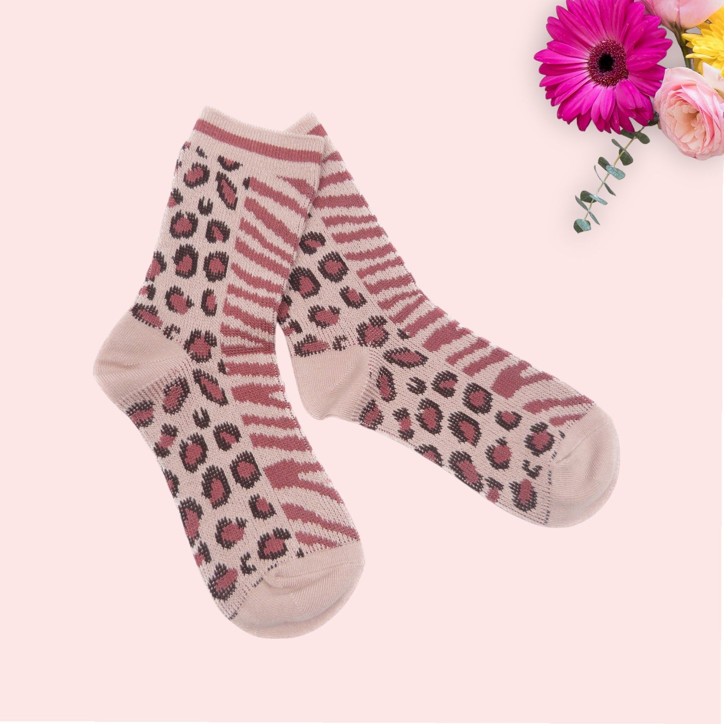 Leopard Print Seamless Socks