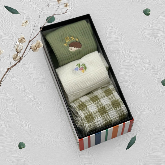 3 Pairs Of  Seamless Socks In A Gift Box
