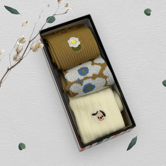 3 Pairs Of  Seamless Socks In A Gift Box