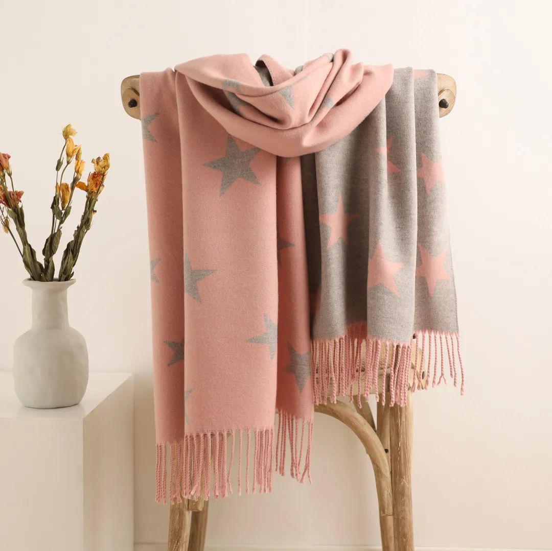 Star Pattern Winter Wrap