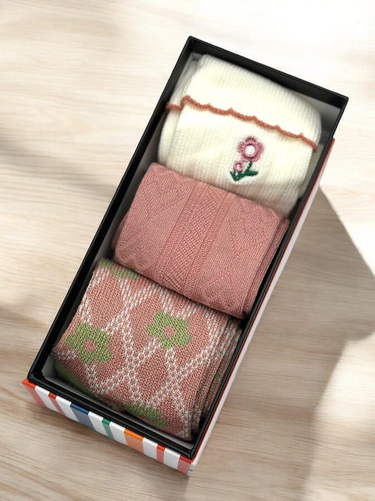 3 Pairs Of  Seamless Socks In A Gift Box