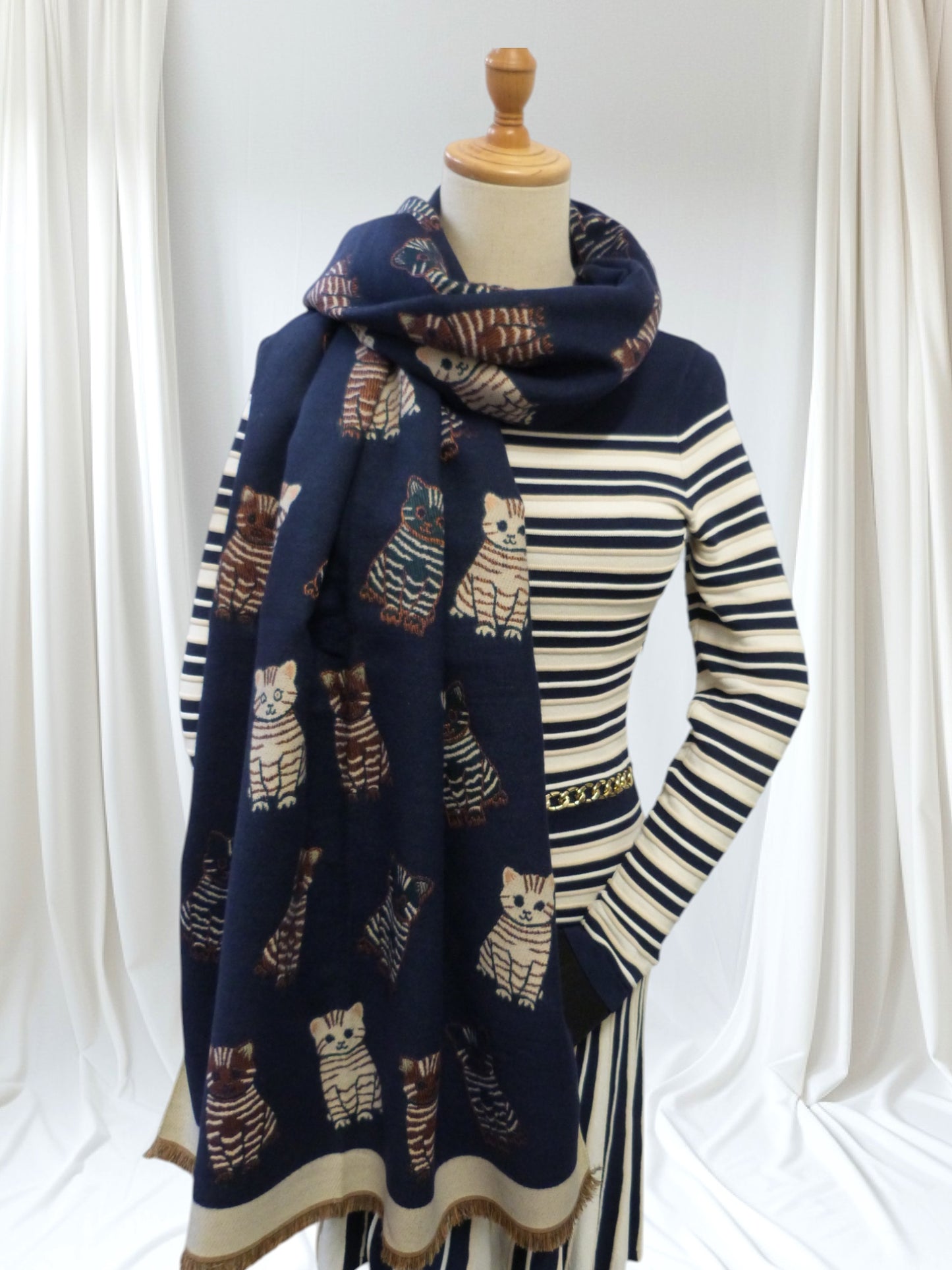 Tabby Cat  Warm Winter Wrap