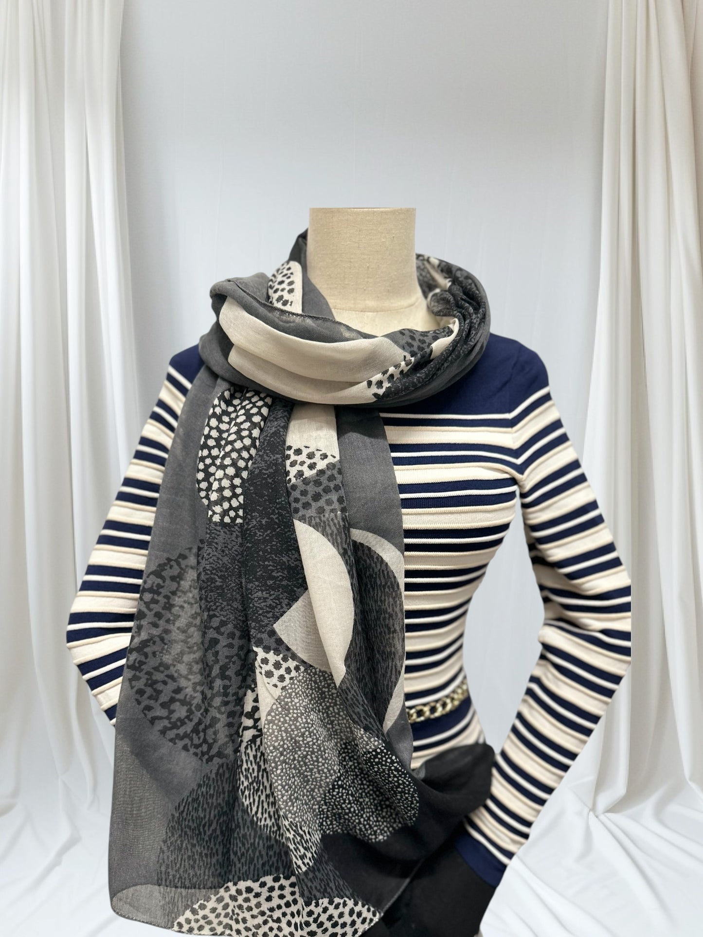 Leopard Dots Print Scarf
