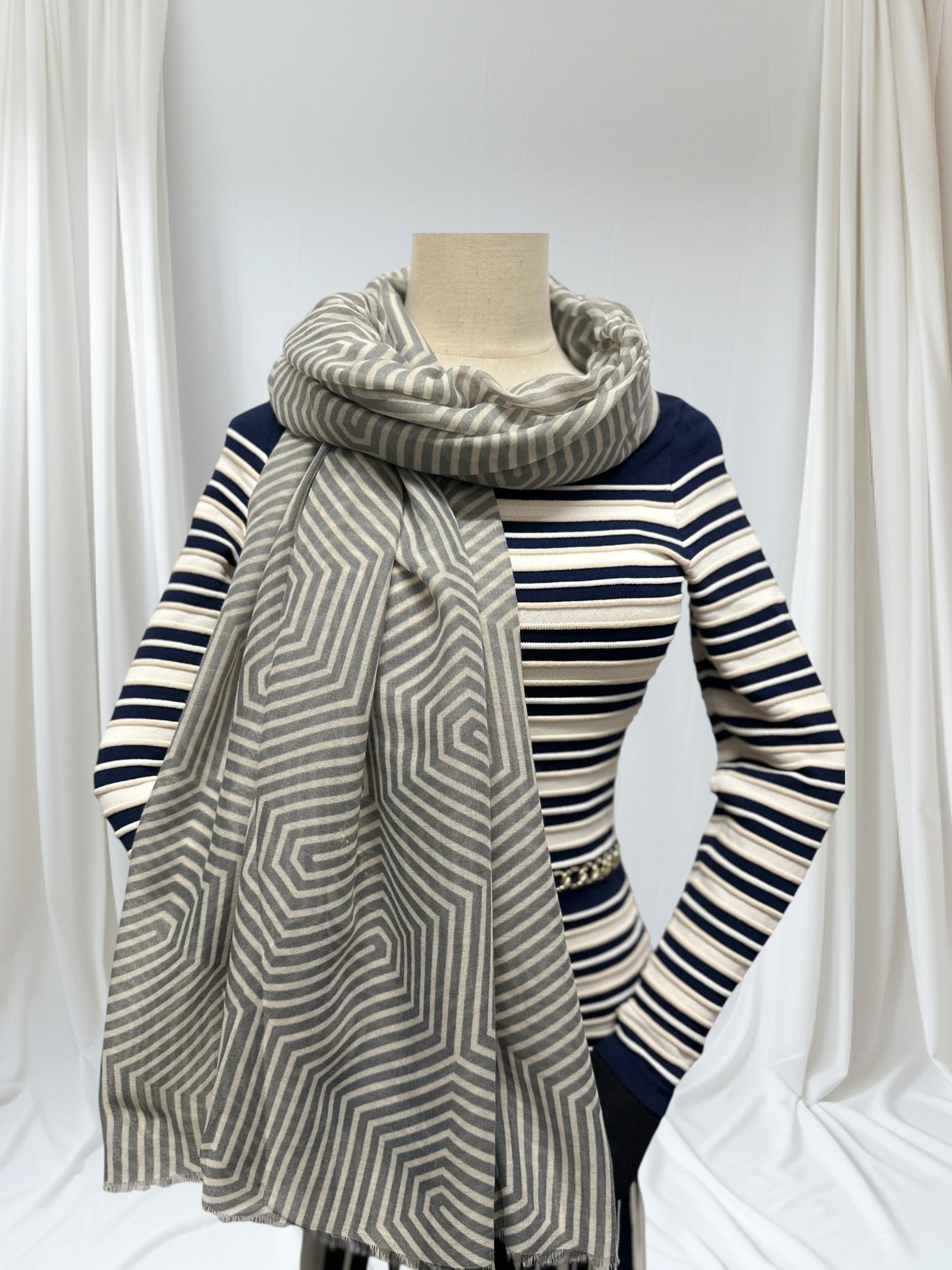 hexagonal lines Scarf