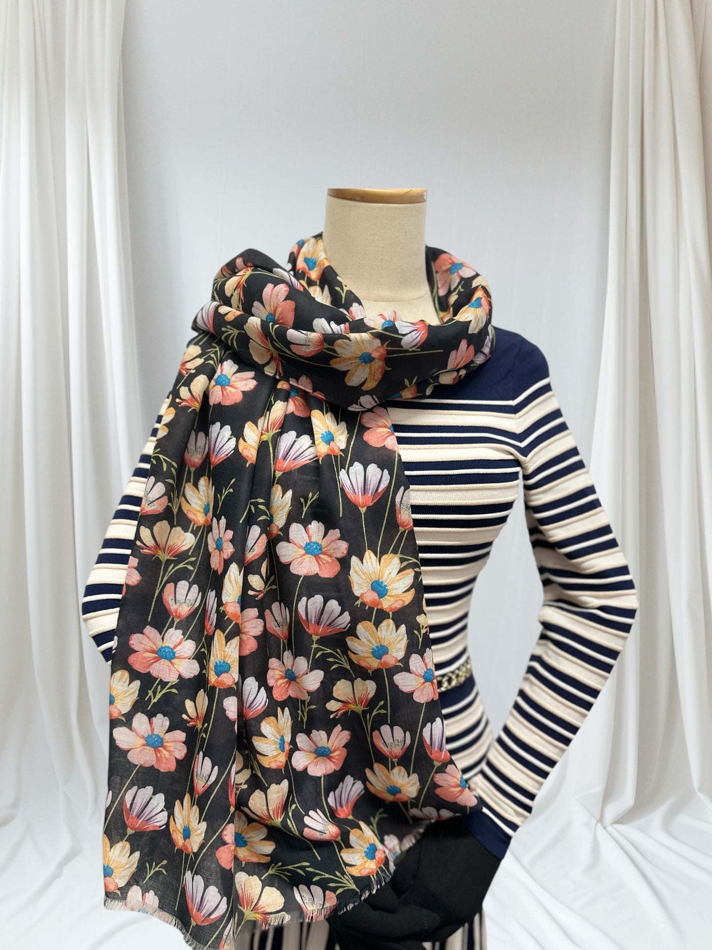 Daisy Print Scarf