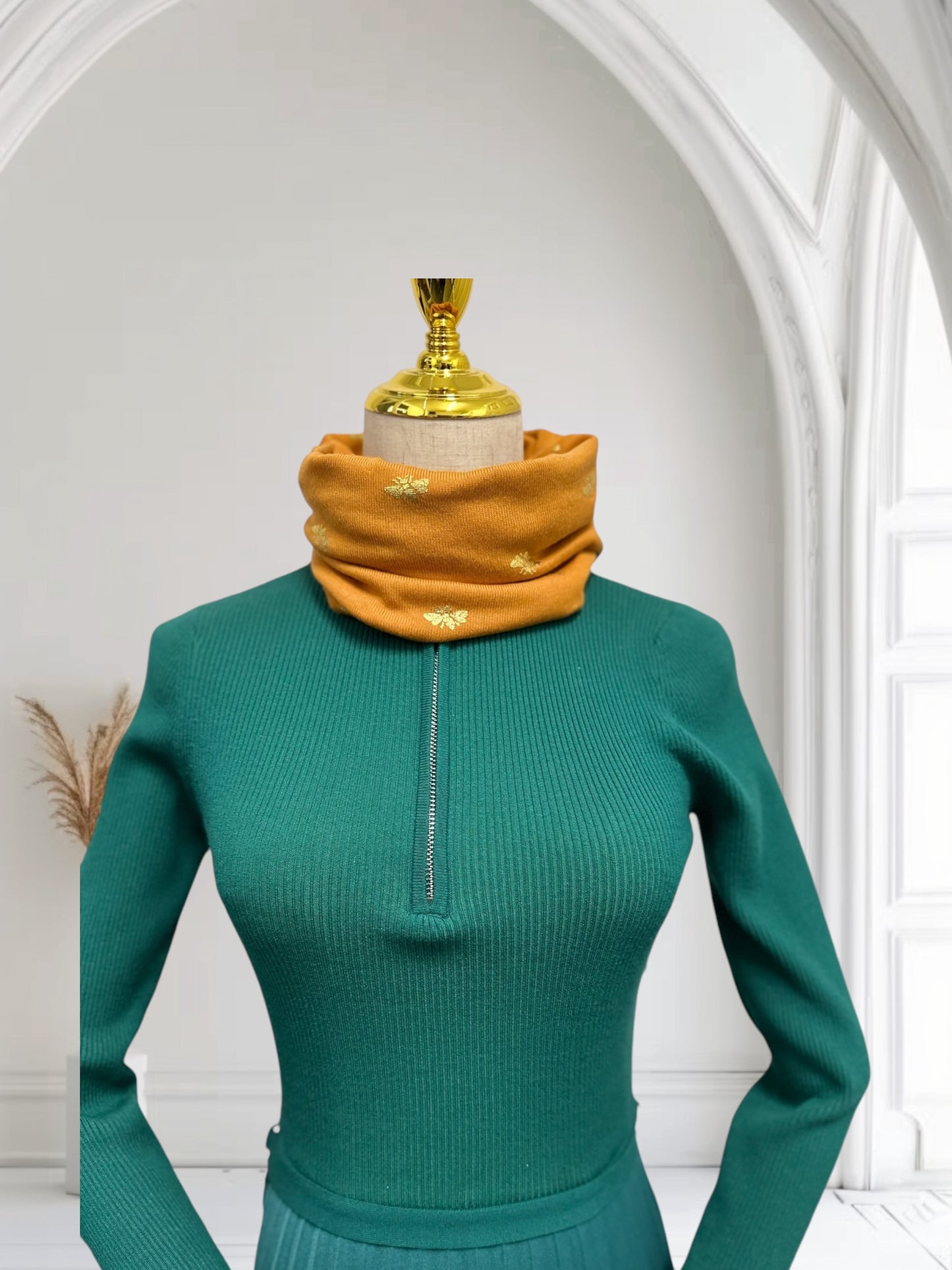 Glitter bee Print Snood
