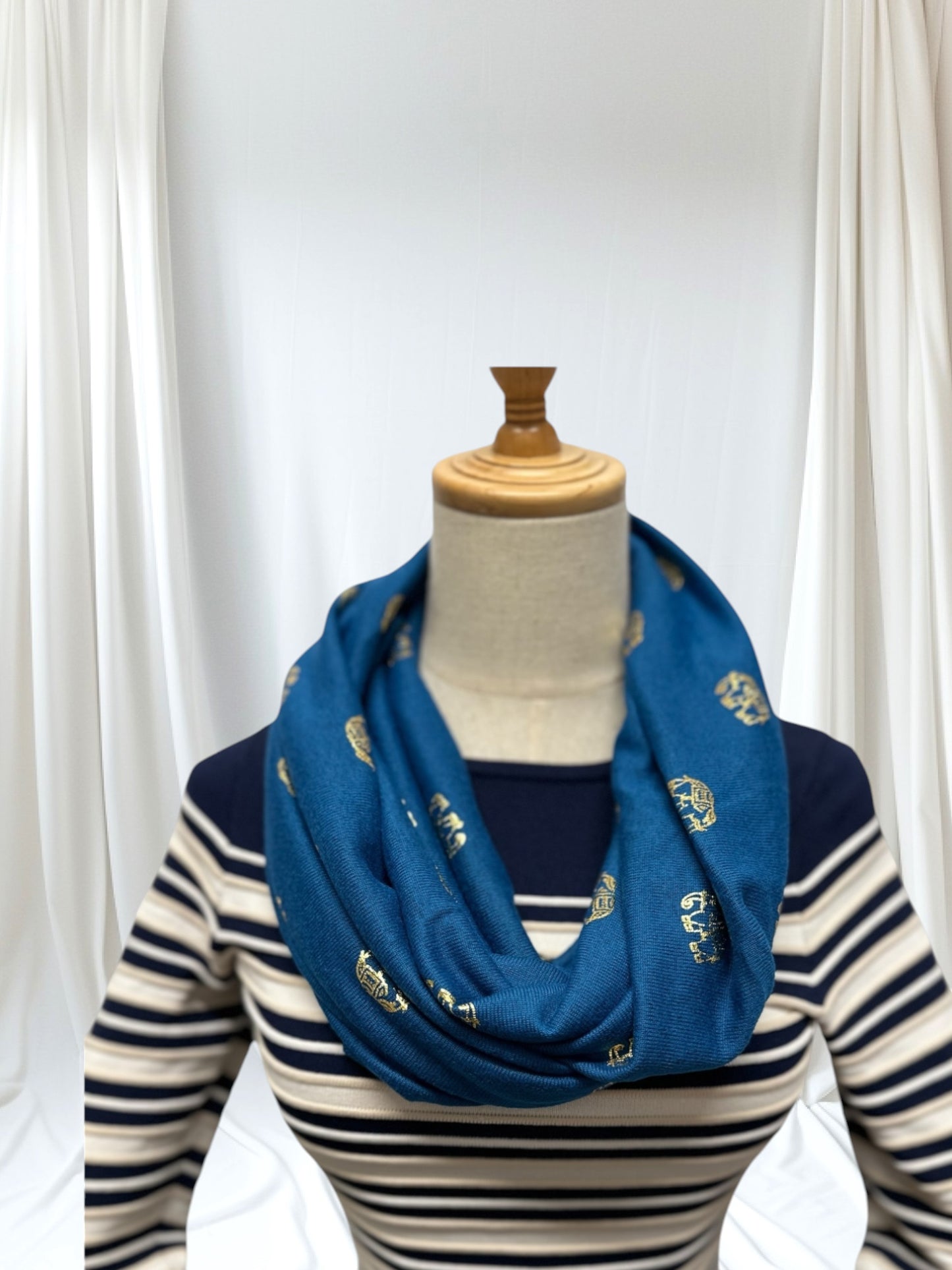 Large Glitter Bee Print Snood