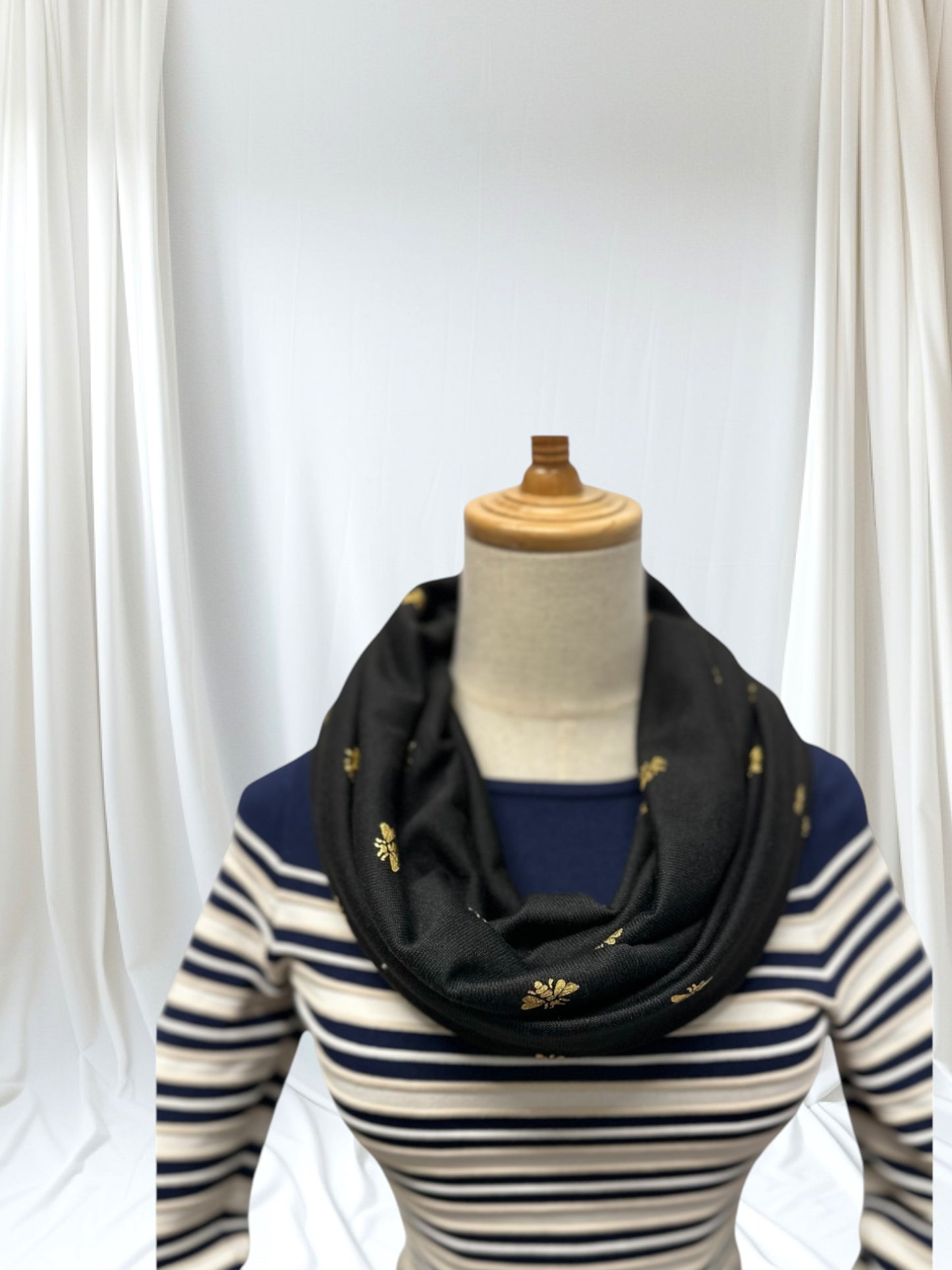 Large Glitter Bee Print Snood