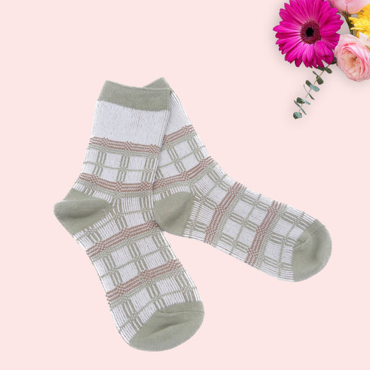 Square-Lines Pattern  Seamless Socks