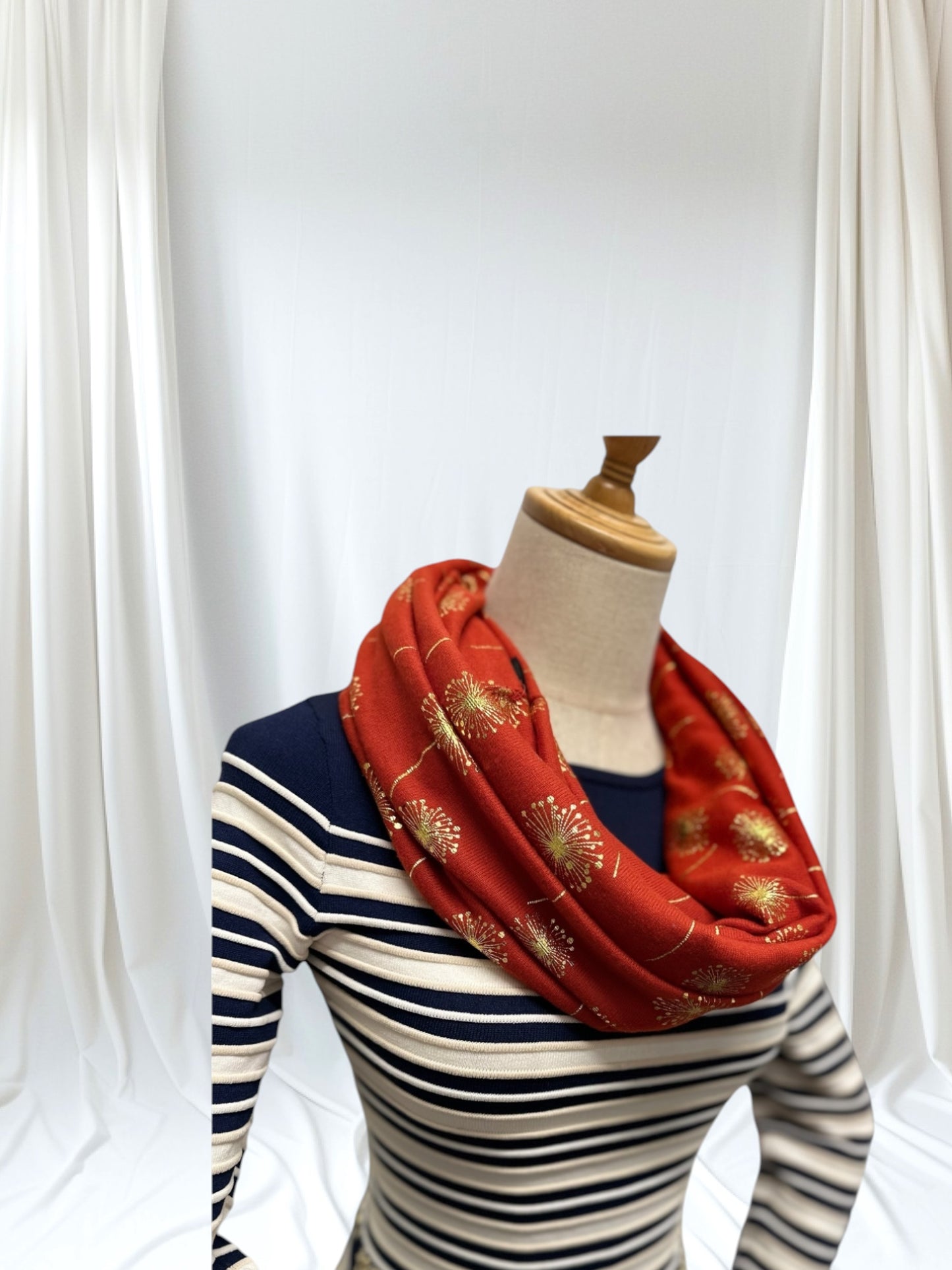 Large Glitter Dandelion Print Snood