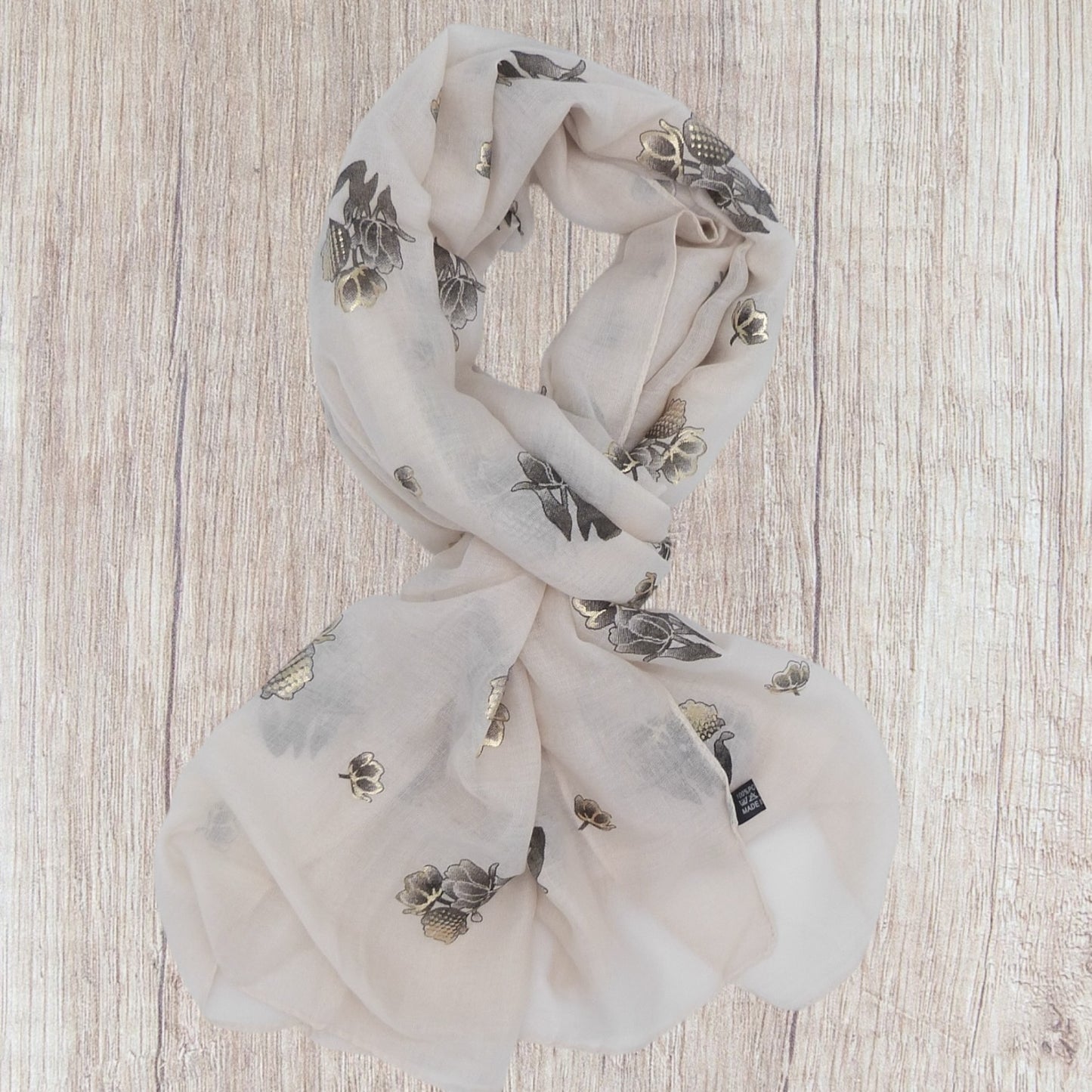 Rogegold outlined flower Scarf