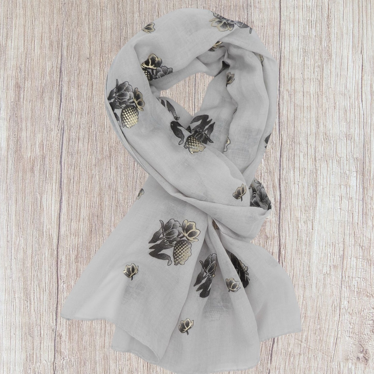 Rogegold outlined flower Scarf