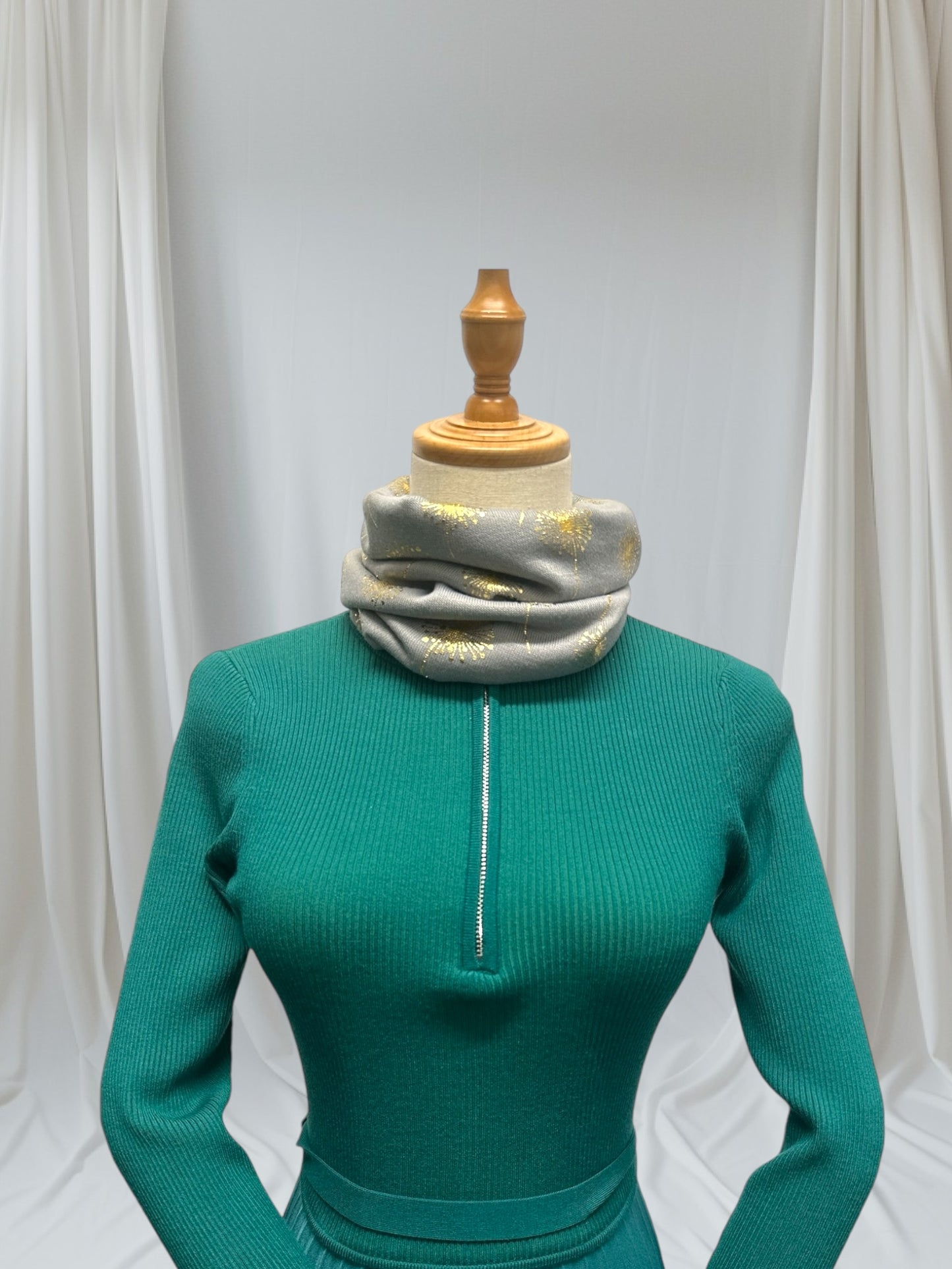 Glitter Dandelion Print Snood