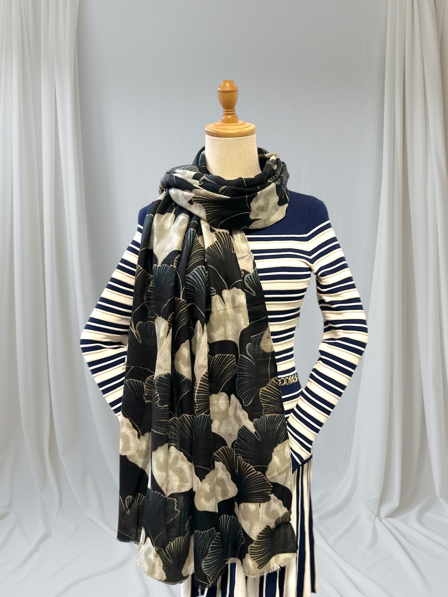 Ginkgo Flower Print Scarf
