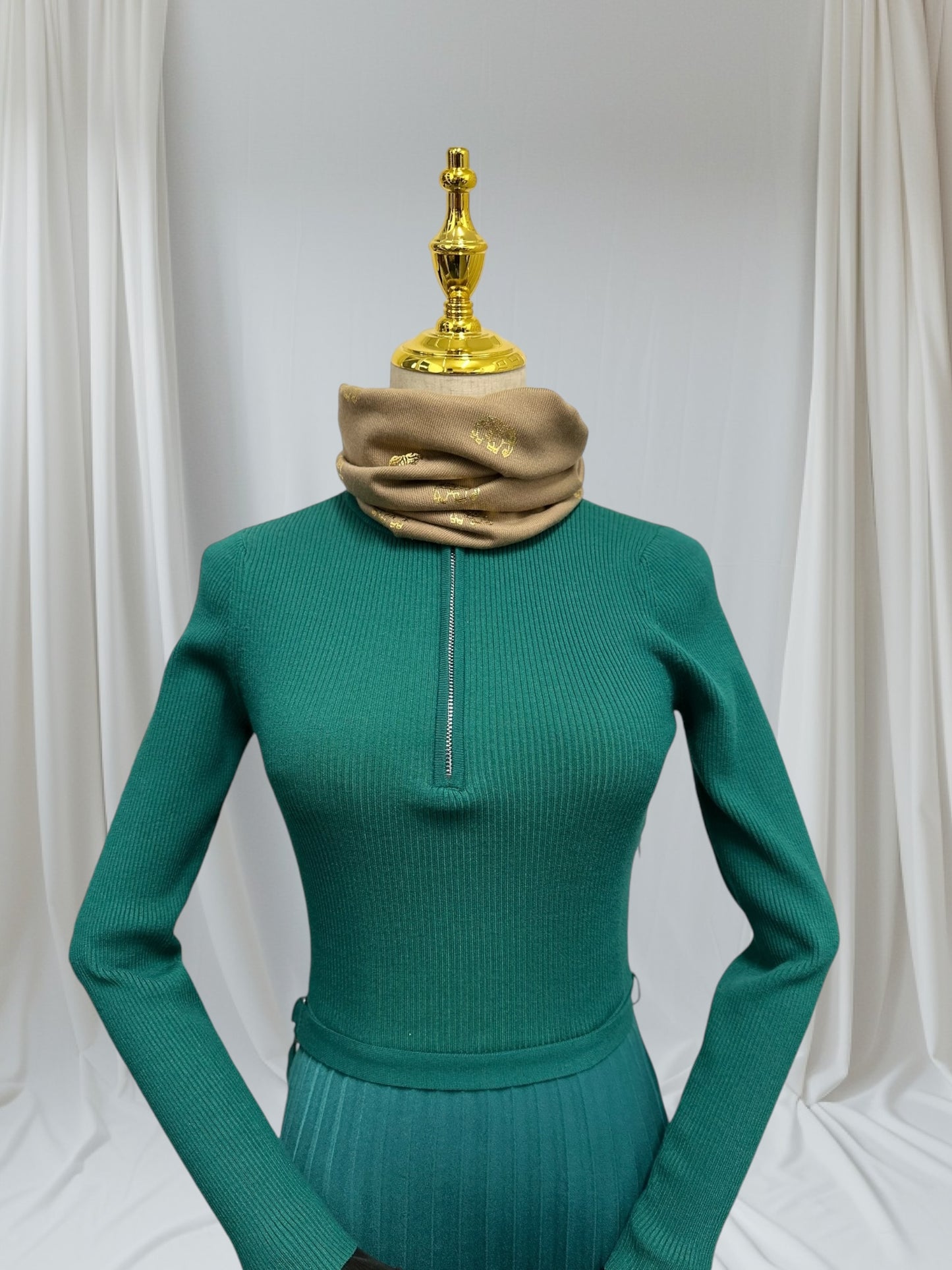 Glitter Elephant Print Snood