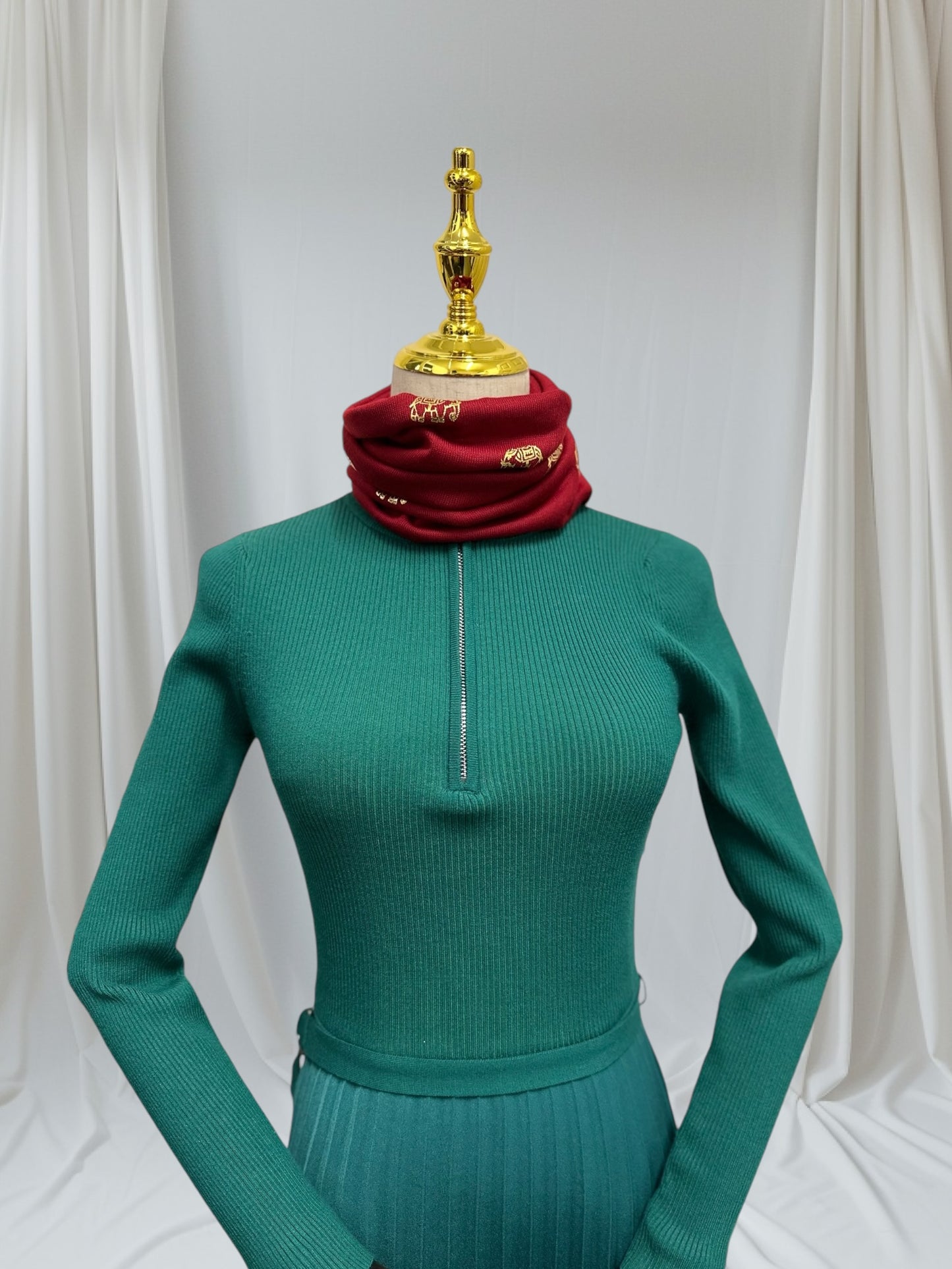 Glitter Elephant Print Snood