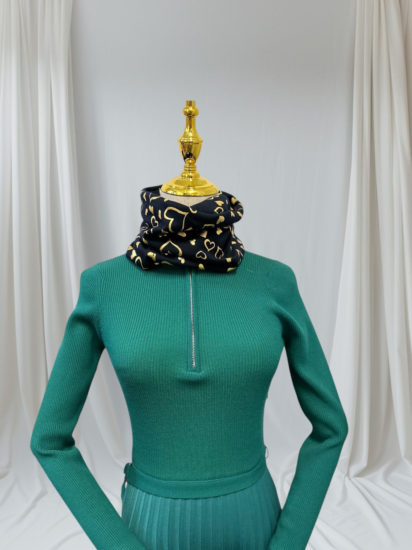 Glitter Heart Print Snood
