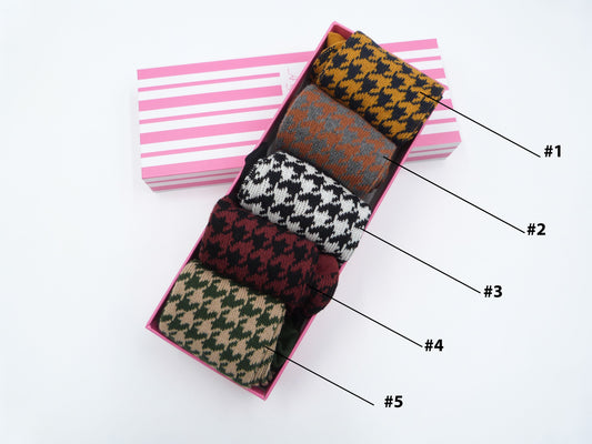 Dog Tooth Print  Socks 5 Colours
